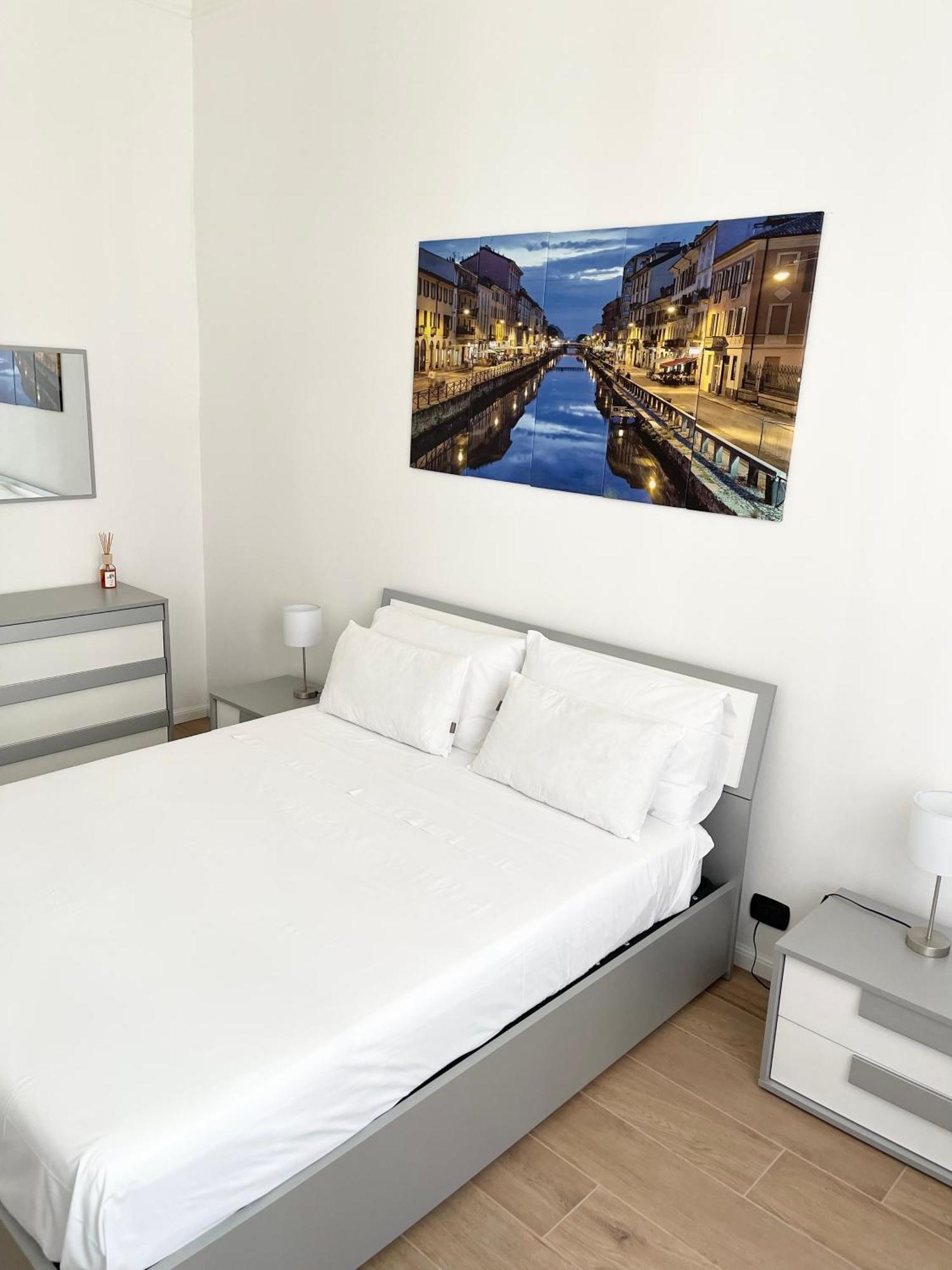 Ampio Bilocale Zona Navigli Apartment Milan Exterior photo